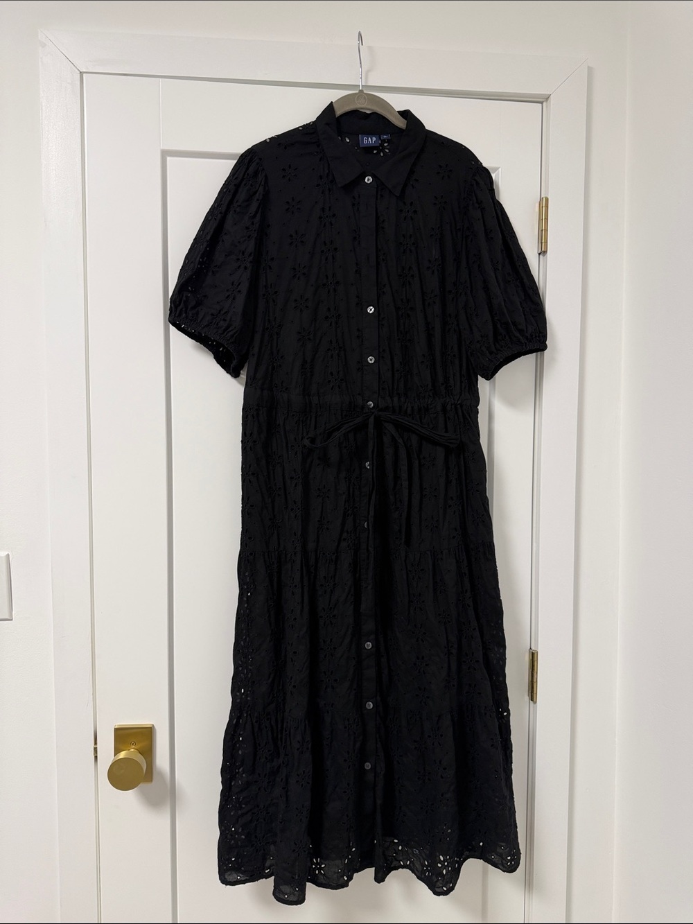 GAP Black Eyelet Button-Front Midi Dress with Tie Waist